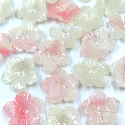 5Pcs Acrylic Flower Beads