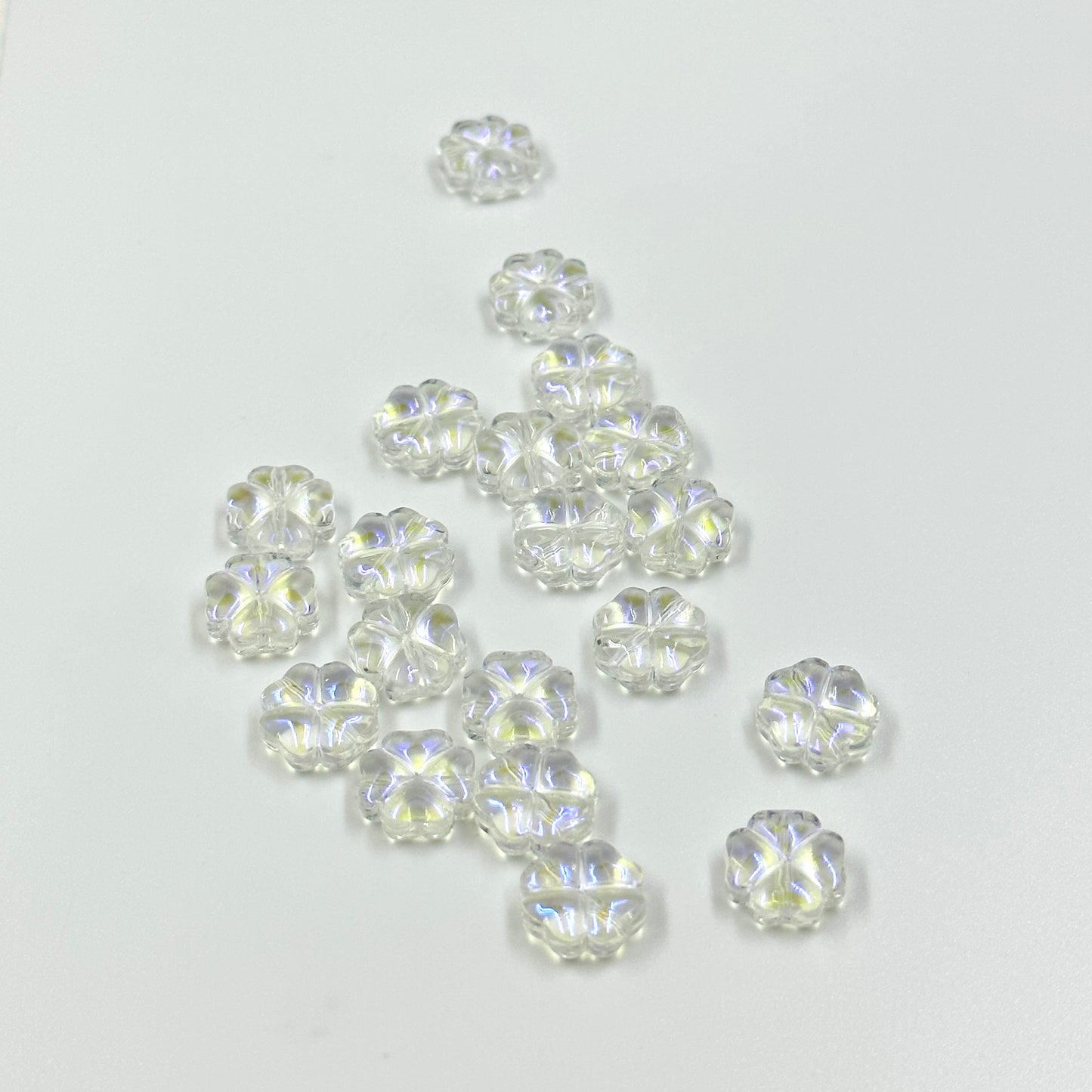 10pcs Glass Four Leaf Clover Beads