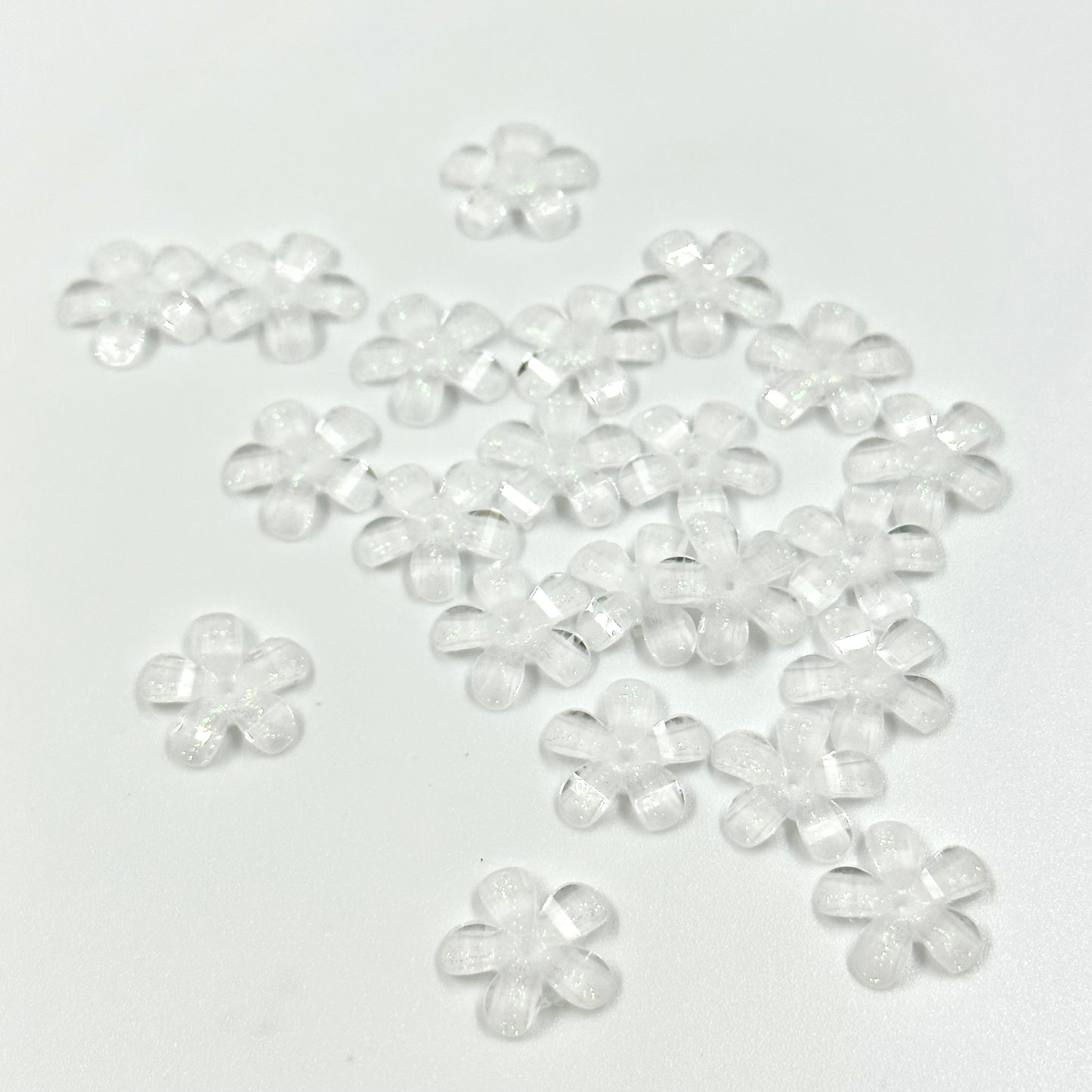 10pcs Tiny Flower Beads