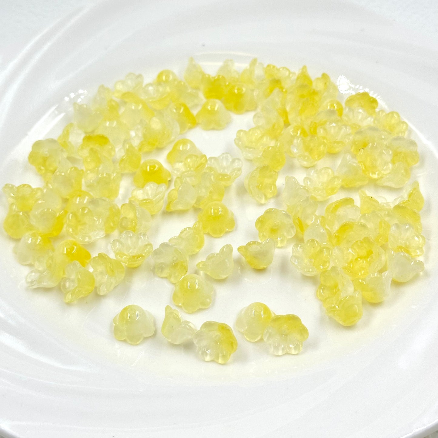 10pcs Yellow Flower Glass Beads