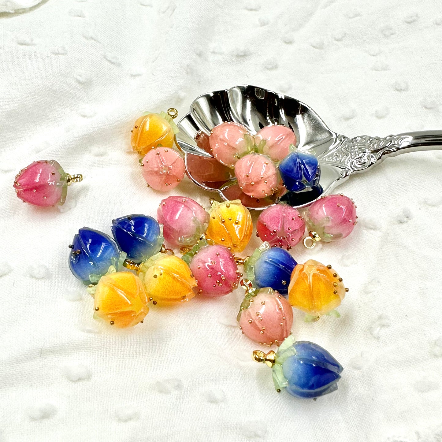 Muti-color Rose Buds Acrylic beads