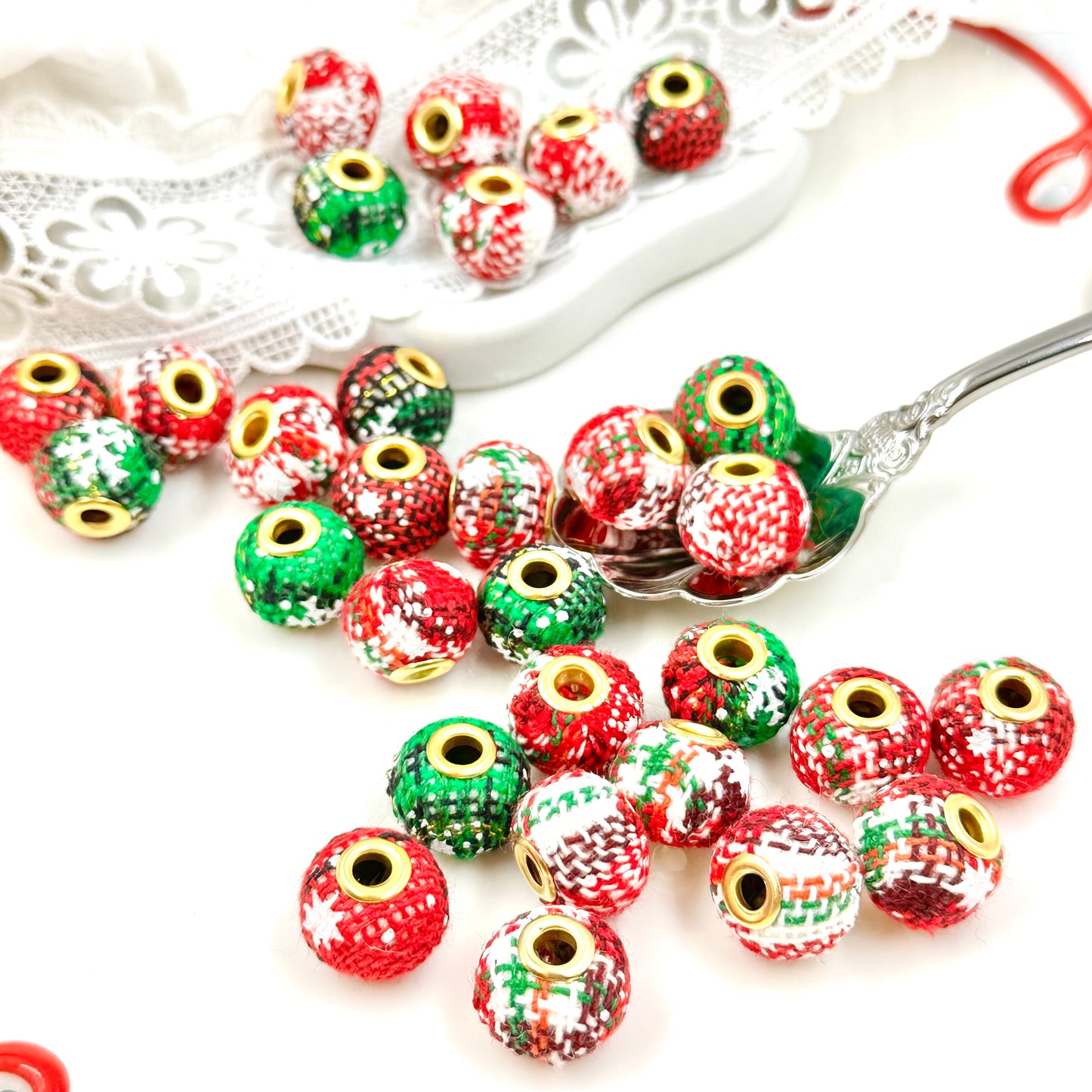 10Pcs Christmas Fabric-Wrapped Bead