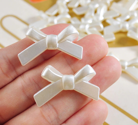 White Pearl Acrylic Vintage Bow - GoGraceBeads